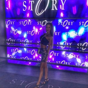 Meet your Posher, Roxy